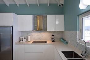 Airport View 3-bed Villa