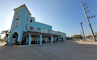 Casa Bella Hotel and Suites