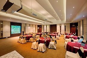 Sea Breeze Sarovar Portico Varca Goa