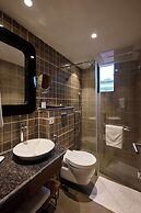 Sea Breeze Sarovar Portico Varca Goa