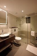 Sea Breeze Sarovar Portico Varca Goa