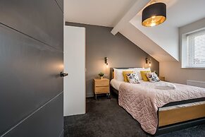 Central Belfast Apartments: University Street