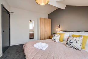 Central Belfast Apartments: University Street