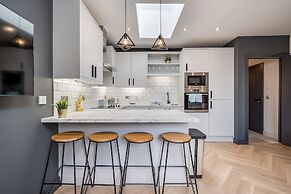 Central Belfast Apartments: University Street