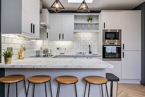 Central Belfast Apartments: University Street