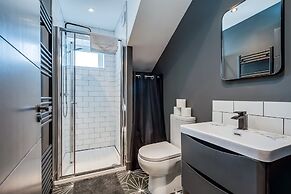 Central Belfast Apartments: University Street