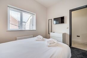 Central Belfast Apartments: University Street