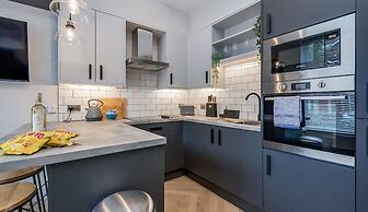 Central Belfast Apartments: University Street