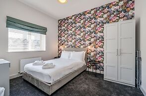 Central Belfast Apartments: University Street