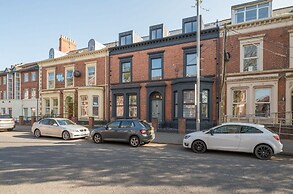 Central Belfast Apartments: University Street