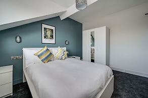 Central Belfast Apartments: University Street