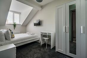 Central Belfast Apartments: University Street