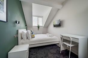 Central Belfast Apartments: University Street