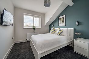 Central Belfast Apartments: University Street