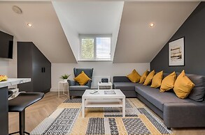 Central Belfast Apartments: University Street