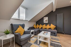 Central Belfast Apartments: University Street