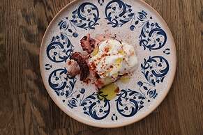 W Costa Navarino- Adults Only