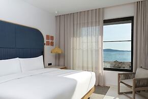 W Costa Navarino- Adults Only