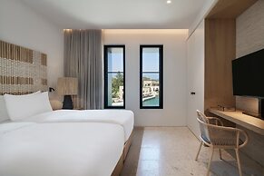 W Costa Navarino- Adults Only