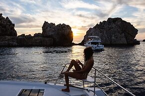 W Costa Navarino- Adults Only