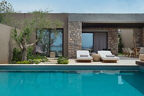 W Costa Navarino- Adults Only