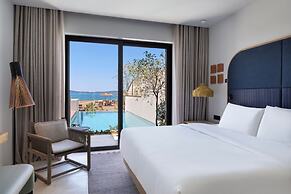 W Costa Navarino- Adults Only