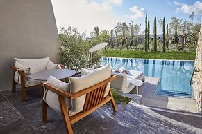 W Costa Navarino- Adults Only