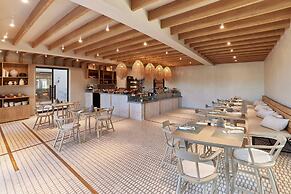 W Costa Navarino- Adults Only