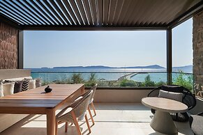 W Costa Navarino- Adults Only