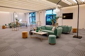 W Costa Navarino- Adults Only