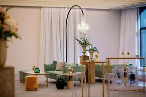 W Costa Navarino- Adults Only