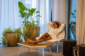 W Costa Navarino- Adults Only