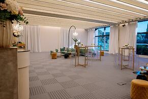 W Costa Navarino- Adults Only