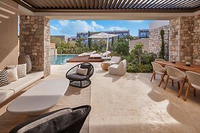 W Costa Navarino- Adults Only