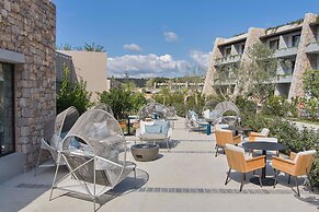 W Costa Navarino- Adults Only