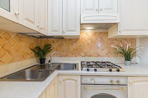 Il Borgo B5 700 Mt From the Beach