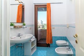 Il Borgo D10 700mt From The Beach