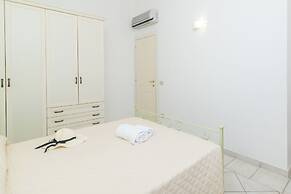 Il Borgo D10 700mt From The Beach