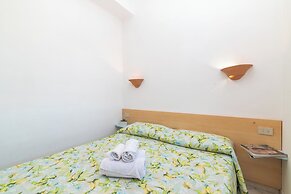 Il Borgo Vip D9 700mt From The Beach