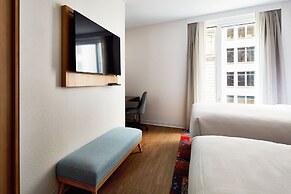 Hotel Indigo NYC Financial District by IHG