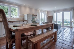 Highfield - 3 Bed - Llanmadoc