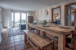 Highfield - 3 Bed - Llanmadoc