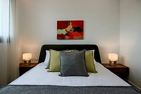 Phaedrus Living: Sea View Anna Residence 301