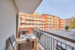 Il Tulipano Giallo 100m From The Sea