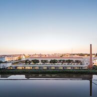 Flattered to be In Algarve