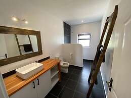 Stay.Plus Nakuru Luxury Villas