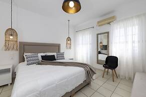 Eutuxia Rooms & Studios