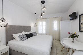 Eutuxia Rooms & Studios