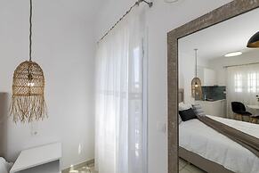 Eutuxia Rooms & Studios