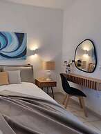 Eutuxia Rooms & Studios